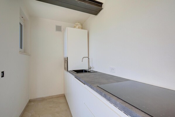 Familienapartment, 2 Schlafzimmer, 2 Bäder (Appartamento Vista Rosa) | Eigene Küche