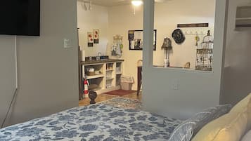 1 bedroom, WiFi, bed sheets