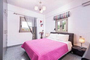 1 chambre, fer et planche à repasser, Wi-Fi, draps fournis