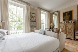 6 chambres, fer et planche à repasser, Wi-Fi gratuit, draps fournis