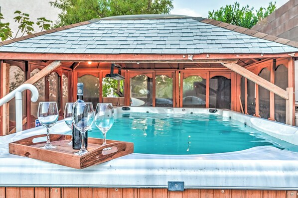 Pool - Vila Star- 4BD with PoolSpa, Game room, all you need for great vacation N/ Strip (Las Vegas)