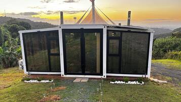 Enceinte de lâhĂ©bergement