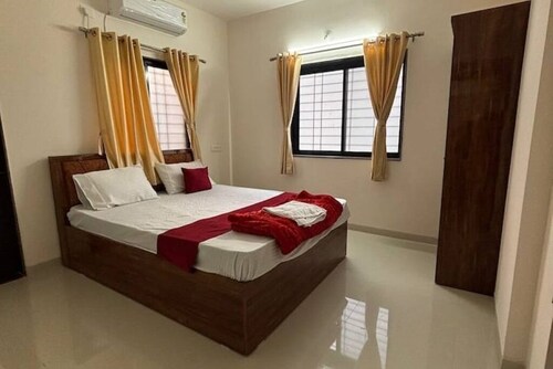 1BHK Comfy Stay 4