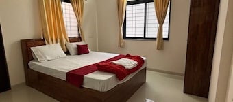 1BHK Comfy Stay 4
