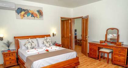 Praslin Orchid Villa