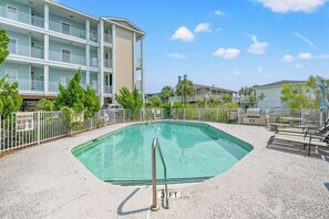 Outdoor pool - Egret Pointe South 202- Marsh View 2BR- Pool (North Myrtle Beach)