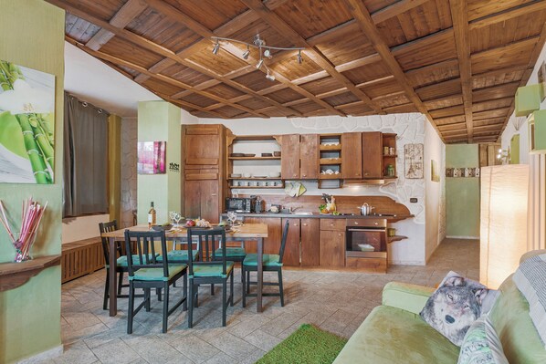 Family Apartment, 1 Bedroom (Appartamento My Home) | Living area