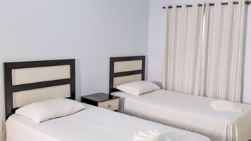 Habitación estándar con 2 camas individuales | Wifi gratis