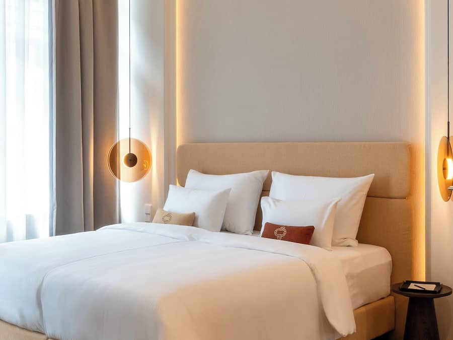 Ropa de cama hipoalergénica y minibar