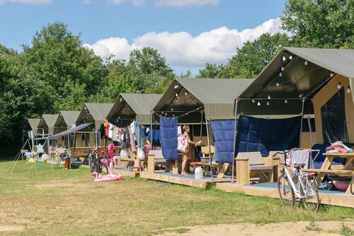 Nature-front Safari Tent in Zelhem