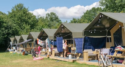 Nature-front Safari Tent in Zelhem