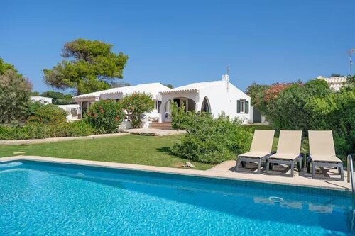 Casa Maitzgon   renovated villa with pool and garden