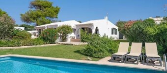 Casa Maitzgon   renovated villa with pool and garden