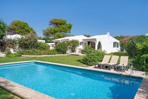 Pool - Casa Maitzgon   renovated villa with pool and garden (Sant Lluís)