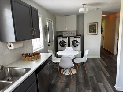 Cozy & Clean Batesville Stay Near Lyon College, Hospital, and Community Center