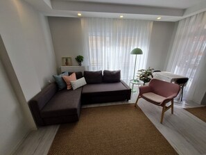 Apartment, 2 Schlafzimmer | Verdunkelungsvorhänge, Bügeleisen/Bügelbrett, kostenloses WLAN