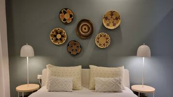 Apartment, 2 Bedrooms | Blackout drapes, iron/ironing board, free WiFi