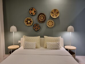 Apartment, 2 Bedrooms | Langsir/tirai gelap terus, seterika/papan seterika, Wi-fi percuma