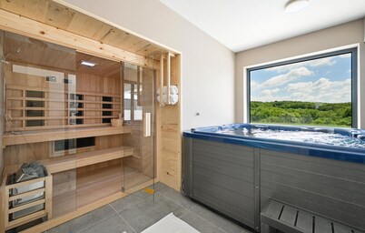 Beautiful home in Maglenca with sauna