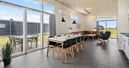 4 bedroom beautiful home in Ringkøbing