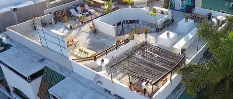 المنطقة المحيطة بالمنشأة