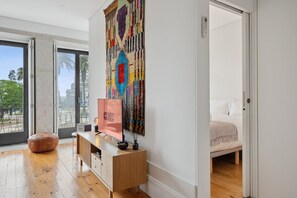 1 bedroom, iron/ironing board, internet, bed sheets