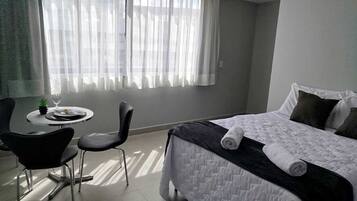 Comfort Double Room | Free WiFi, bed sheets
