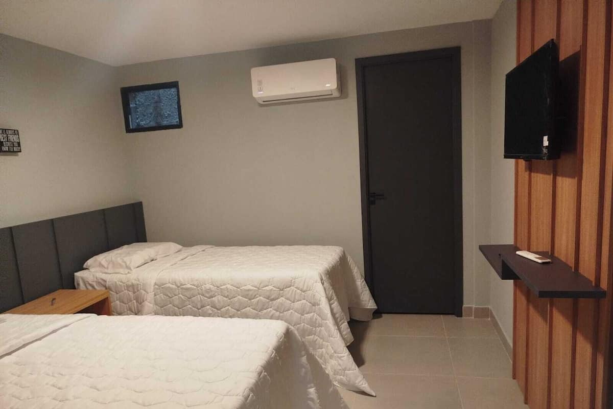 Comfort Twin Room | Free WiFi, bed sheets