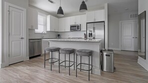 Fridge, microwave, oven, stovetop - Landing | Incredible 2BD, Gym, Pool (Matthews)