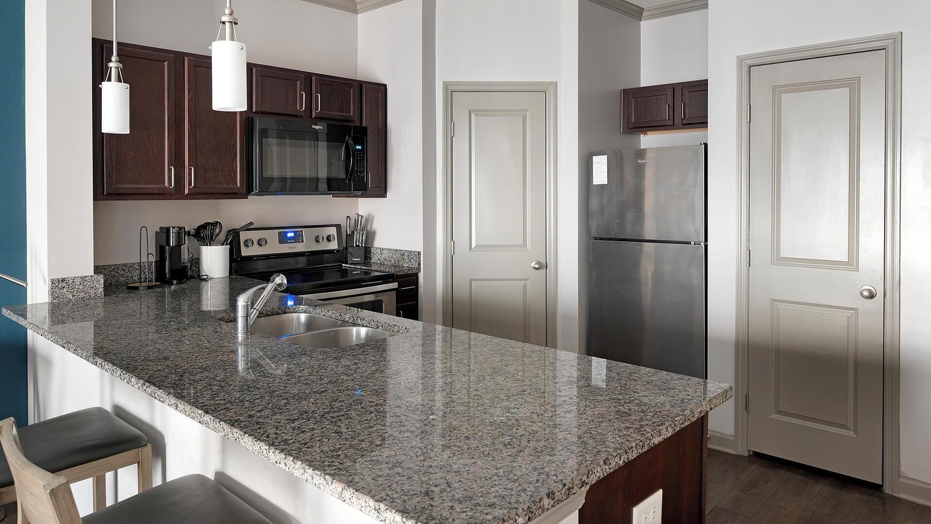 Kühlschrank, Esstisch