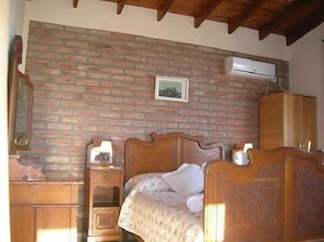 Room - Posada Los Antiguos (Merlo)