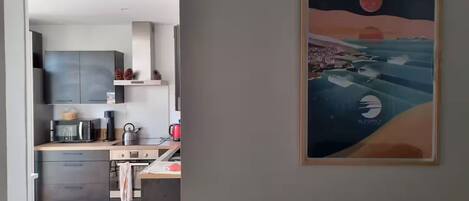 Casa geminada conforto, 4 quartos, para não fumantes, banheiro privativo | Cozinha privada | Geladeira grande, micro-ondas, fogão, cooktop