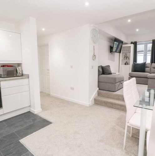 Falmouth Retreat - family stays - 17938