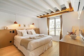 3 soverom, skrivebord, strykejern/-brett og wi-fi (inkludert)