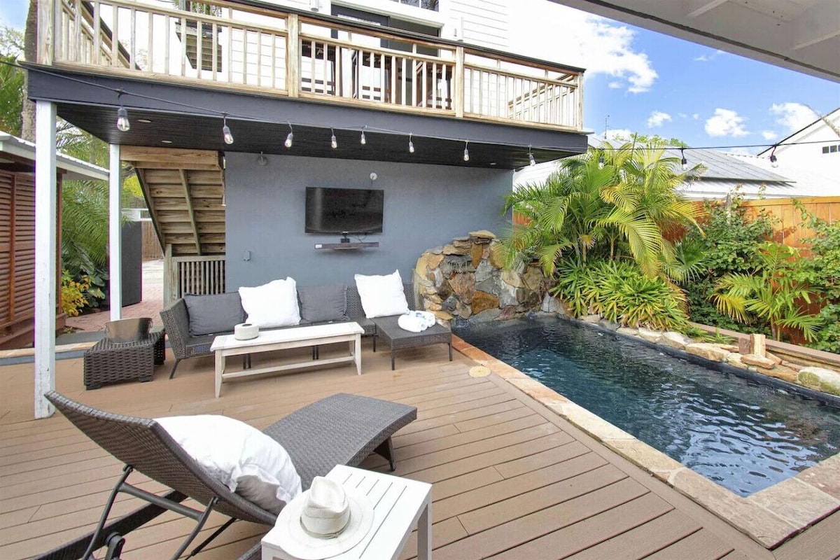 Photo 15 of Saragossa Poolside Paradise