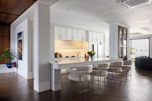 Fridge - Mayfair Place (Canggu)