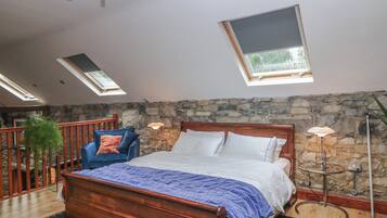 2 bedrooms, individually decorated, individually furnished, free WiFi