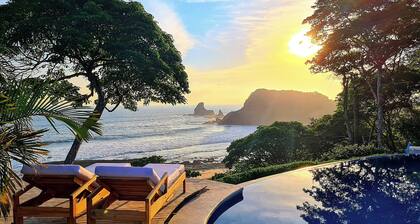 AMAZING BEACH VIEW AND SUNSETS –13 M INFINITY POOL – DIRECT PRIVATE BEACH ACCESS