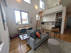 Smart TV - Skyline Loft - Downtown Rooftop with Skyline View! (Raleigh)