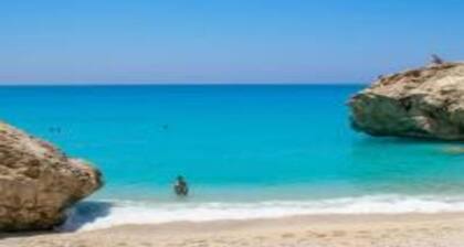 Eolos Apartments With Private Parking