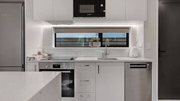 Fridge, microwave, oven, stovetop