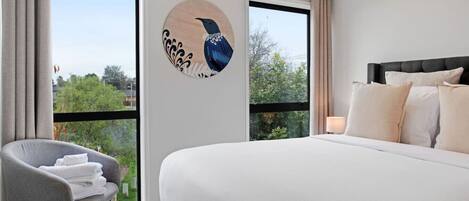 2 chambres, fer et planche à repasser, Wi-Fi, draps fournis