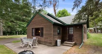 Cabin 3 at Heaths Resort