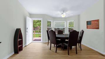 House, Berbilang Katil, Kitchen, Garden View (Southern Comfort) | Tempat makan