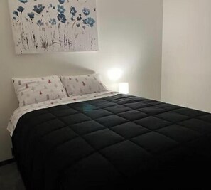 3 bedrooms, free WiFi, bed sheets