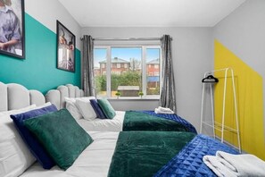 3 chambres, fer et planche à repasser, accès Internet, draps fournis