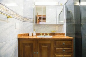 Apartment | Badezimmer