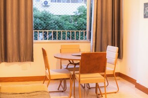 Apartment | Dining room