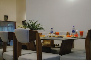 Dining - Kandy Villa (Kandy)
