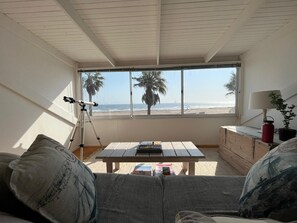 Interior - Cozy Beach Front Relaxation in Namibia (Langstrand)